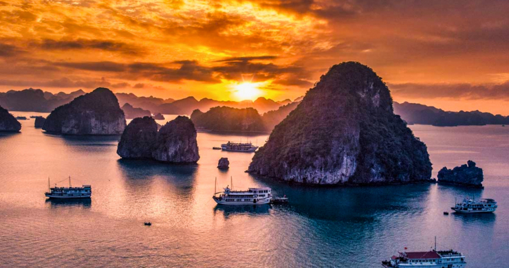 Day 7 Breathtaking View Of Halong Bay In The Sunset