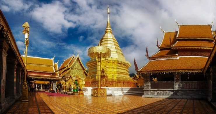 Wander Around Wat Phra That Doi Suthep