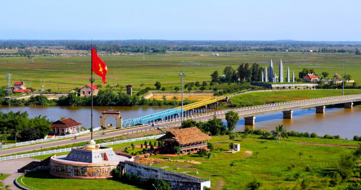 Day 3 Historical Cluster Of Hien Luong Bridge Ben Hai River