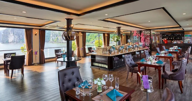 Luxurious Restaurant Space Enhanced