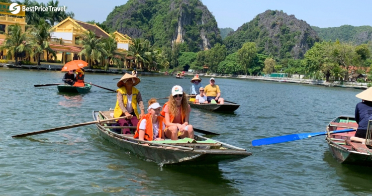 Take A Boat Tour In Tam Coc