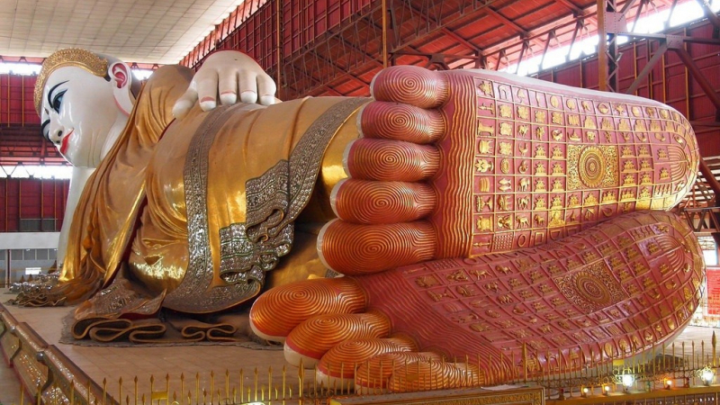 Recling Buddha