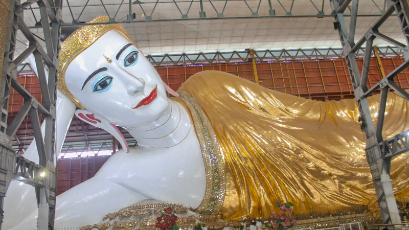Reclining Budha