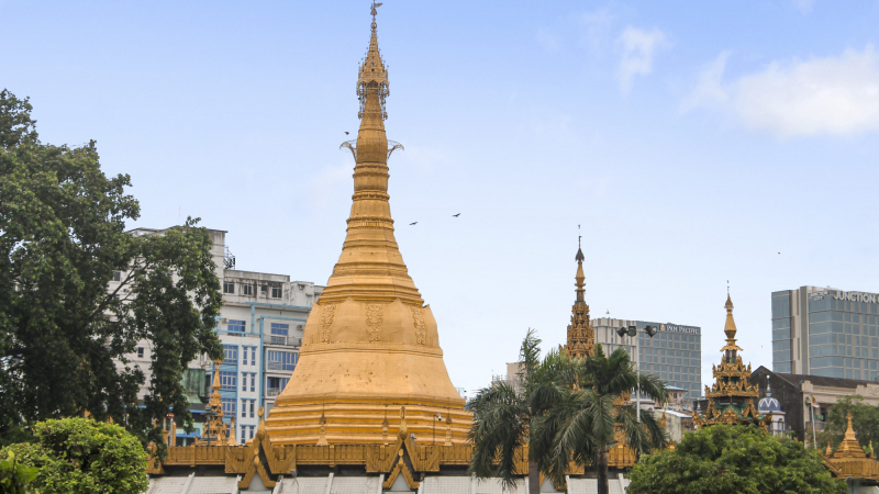 Sule Pagoda (18)