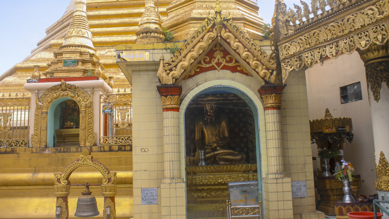 Sule Pagoda (4)