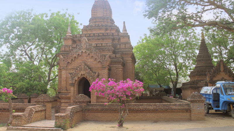 Htilominlo Temple Bagan1