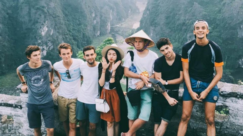 Day 9 Tourists visit ancient Ninh Binh together