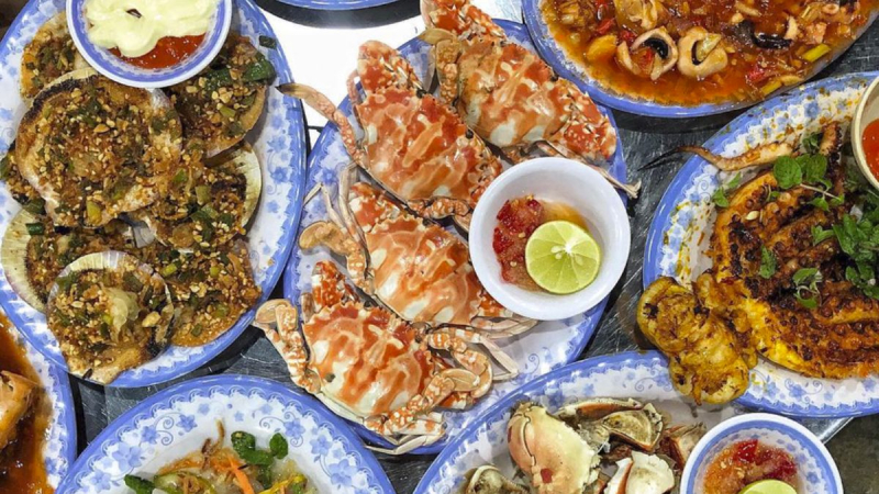 Savoring Fresh Seafood Is A Must Try Activity When You Visit Danang
