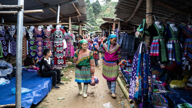 Day 4 Meet Different Ethnic Groups In Bac Ha Market
