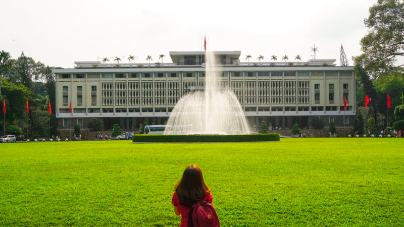 Day 2 Visit Independence Palace The Symbol Of Saigon's Liberation