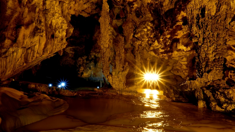 Day 5 Stalactites Inside The Nguom Ngao Cave