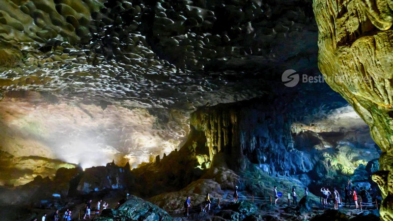 Explore The Majestic Halong's Cave
