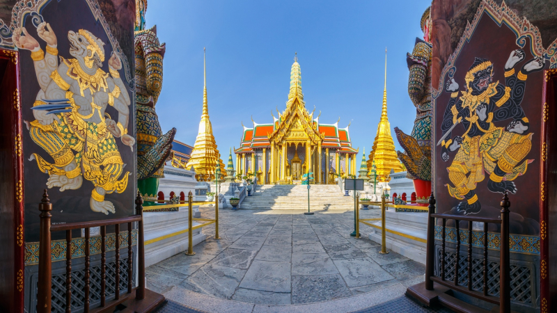 Wat Phra Kaew - Temple Of The Emerald Buddha