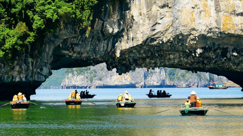 Day 2 Explore The Iconic Luon Cave