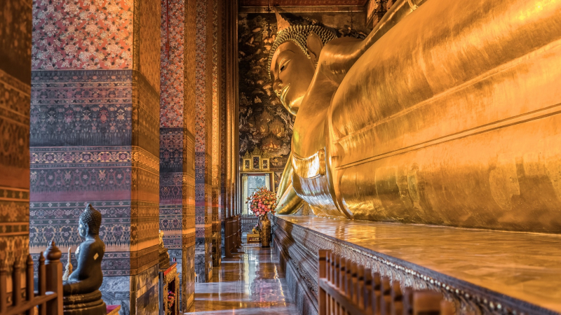 The Reclining Buddha Statue
