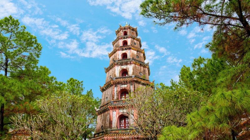 Beautiful Thien Mu Pagoda