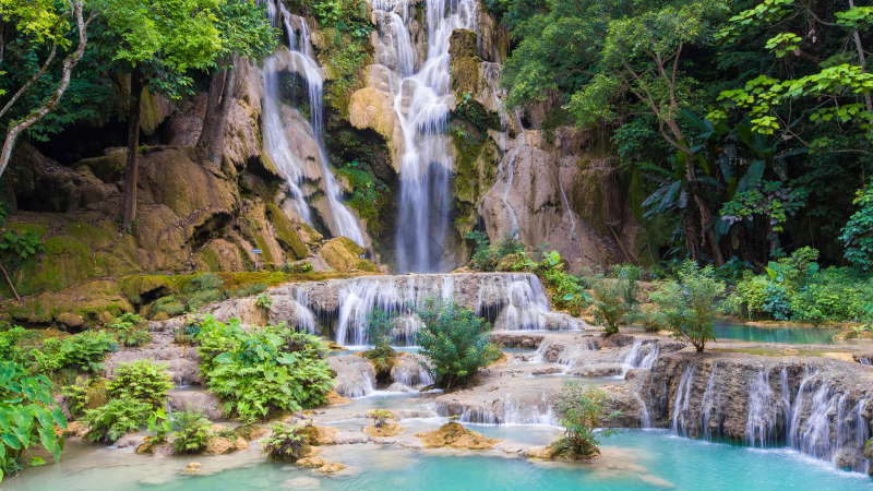 Day 16 Explore The Enchanting Kuang Si Waterfalls