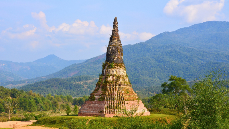 Learn About Muang Khoun, A Former Royal Residence In The Tiny Kingdom Of Xieng Khuang