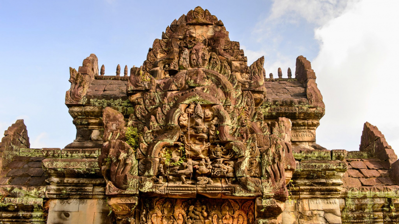 Day 3 The Banteay Samre Which Has A Single Lotus Tower Surrounded By A Monastery Courtyard