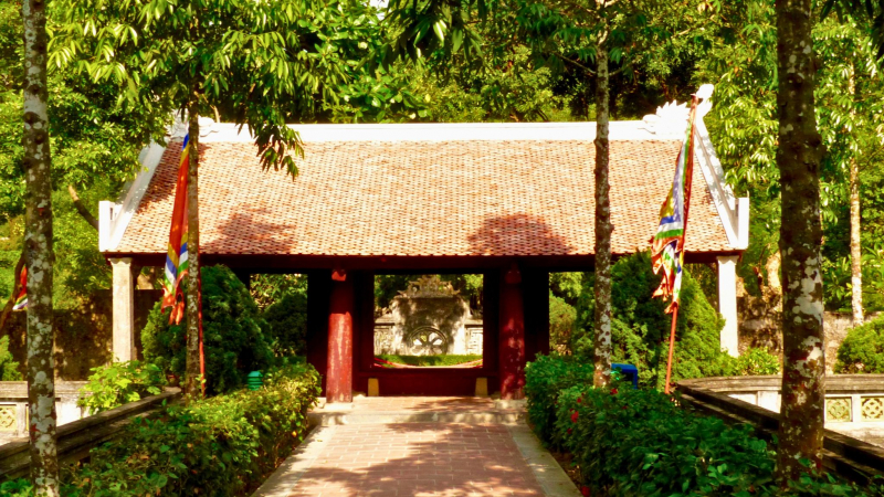 Visit The Kings' Worship Area, Which Is Notable For Its Asian Architectural Style