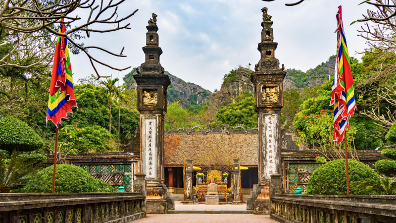 Learn About Vietnam's Heroic History At King Dinh Temple