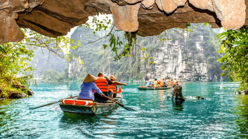 Visit Famous Caves In Tam Coc