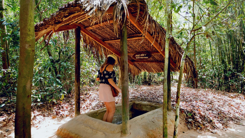Discover Viet Cong's Underground Labyrint Cu Chi Tunnels
