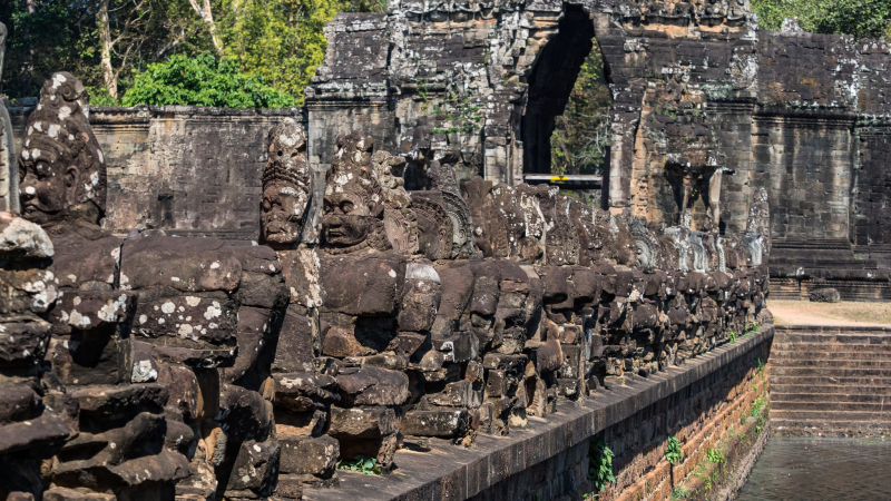 Day 2 Uncover The South Gate’s Imposing Stone Faces