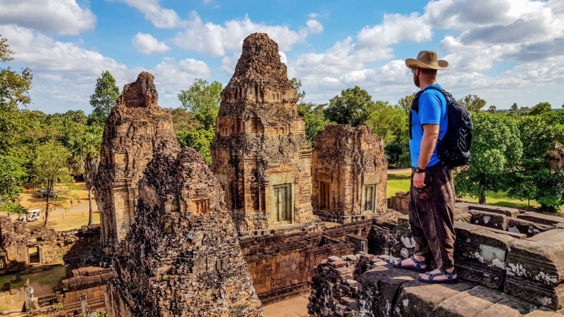 Day 4 Admire The Exquisite Architecture Of Pre Rup’s Three Story Mountain Shaped Sandstone Structures