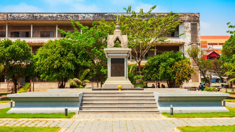 Have A Tour In The Tuol Sleng Museum