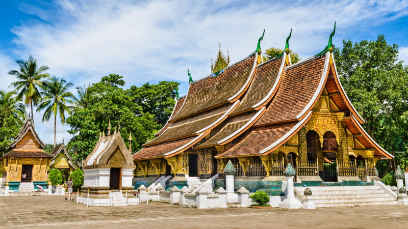 The Vat Of Wat Xiengthong Represents Typical Laos Art