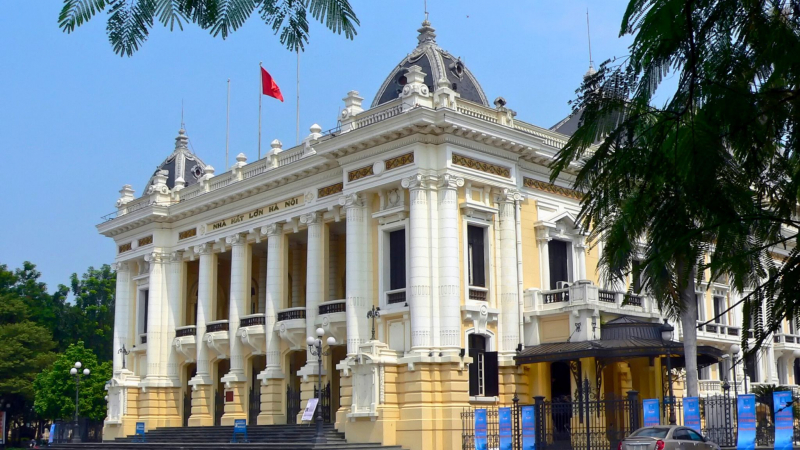 Day 2 Admire The Unique Architecture Of Hanoi Opera House
