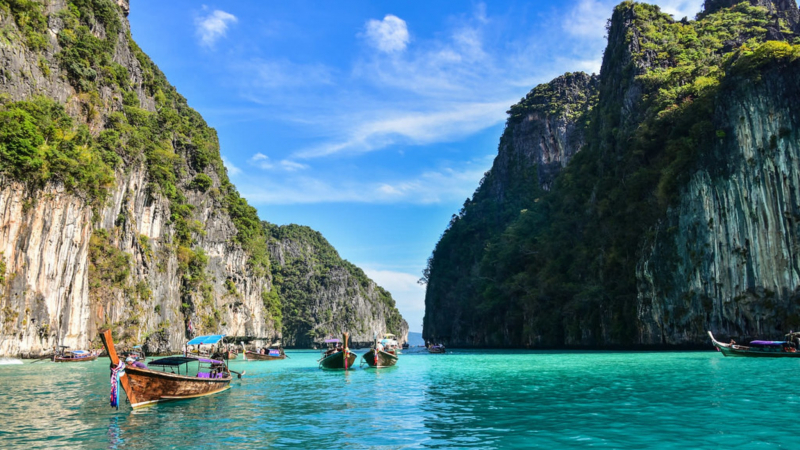 Explore Koh Phi Phi By Boat