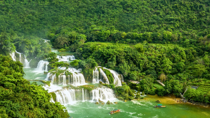 Northeast Vietnam Ba Be Lake & Ban Gioc Waterfall 5 Days