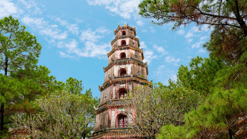 Day 8 Explore The Historical Thien Mu Pagoda