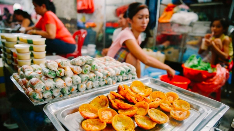 Try Local Street Food