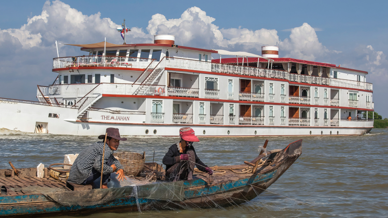 Interesting local life on Mekong River