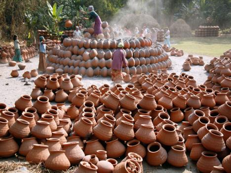Pot making in Yandabo Village