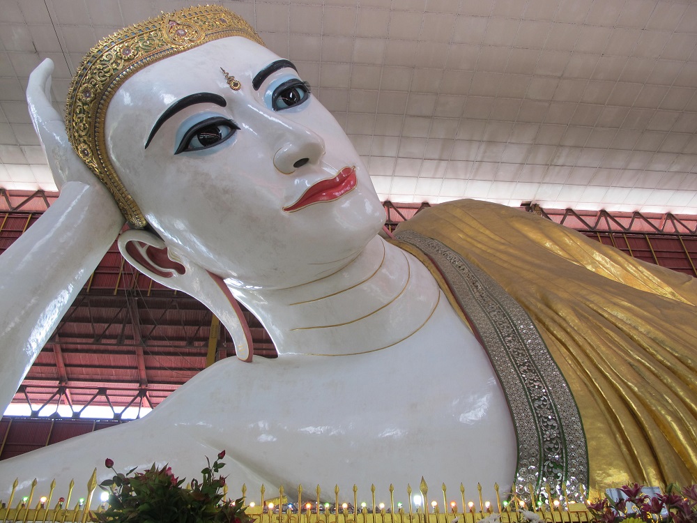 Chauktatgyi Reclining Buddha