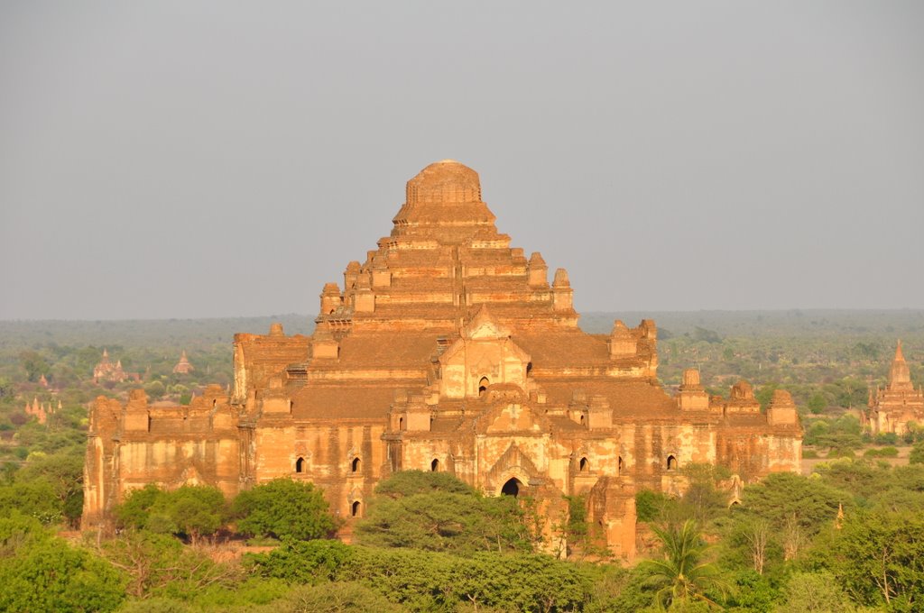 Dhamanyangyi Temple