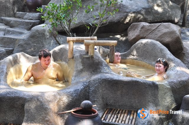 Hot Mineral Mud Bath I-Resort