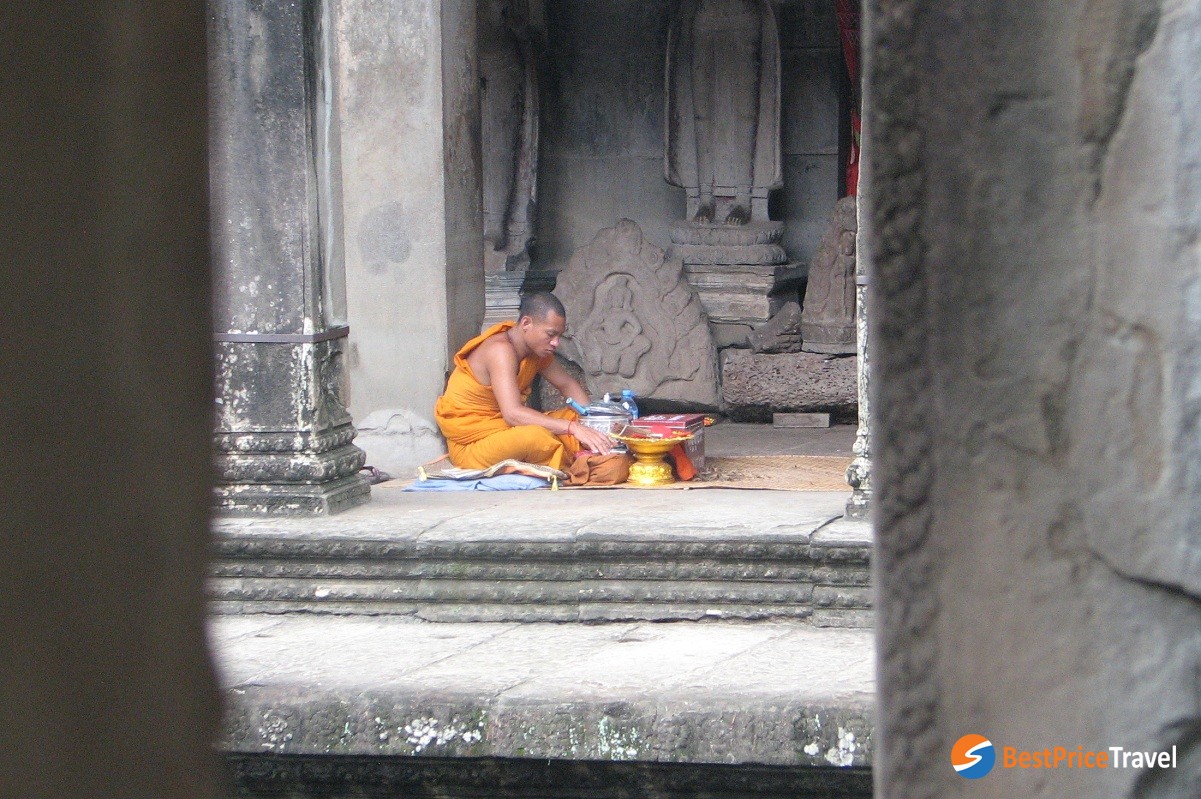 Monk at ANgkor Wat
