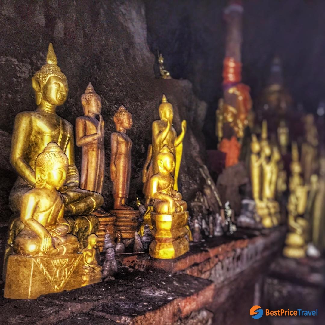 Buddha statues inside cave