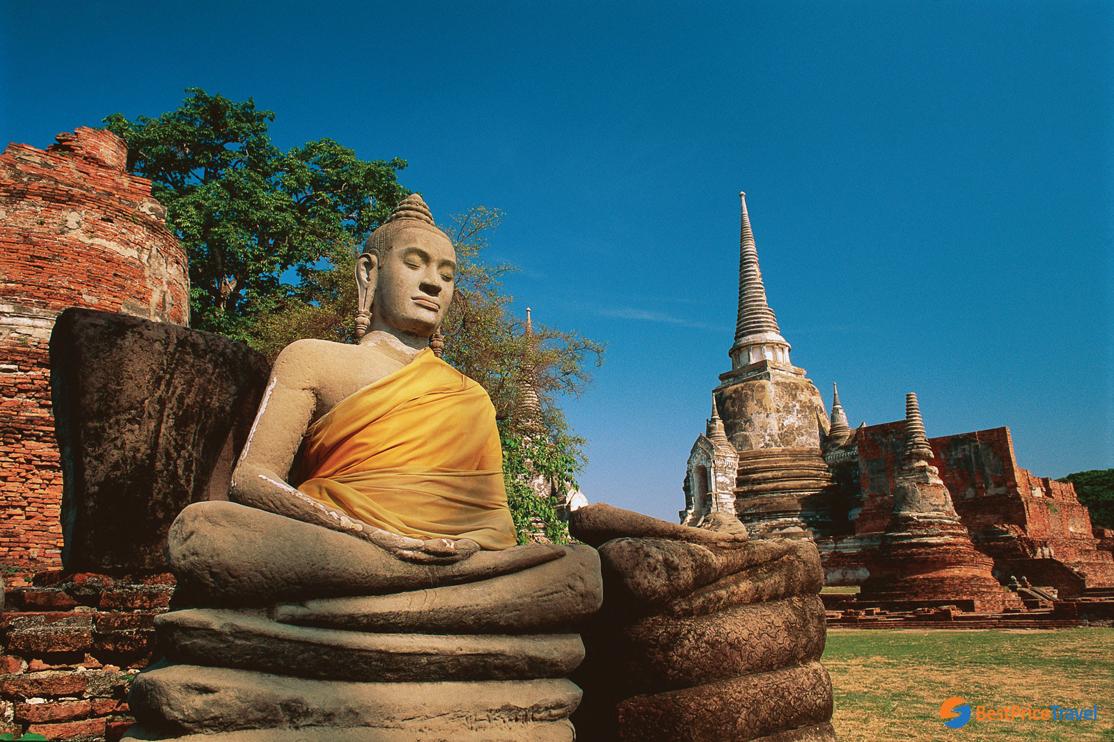 Statue Buddha Wat Phra Si Sanphet Thailand
