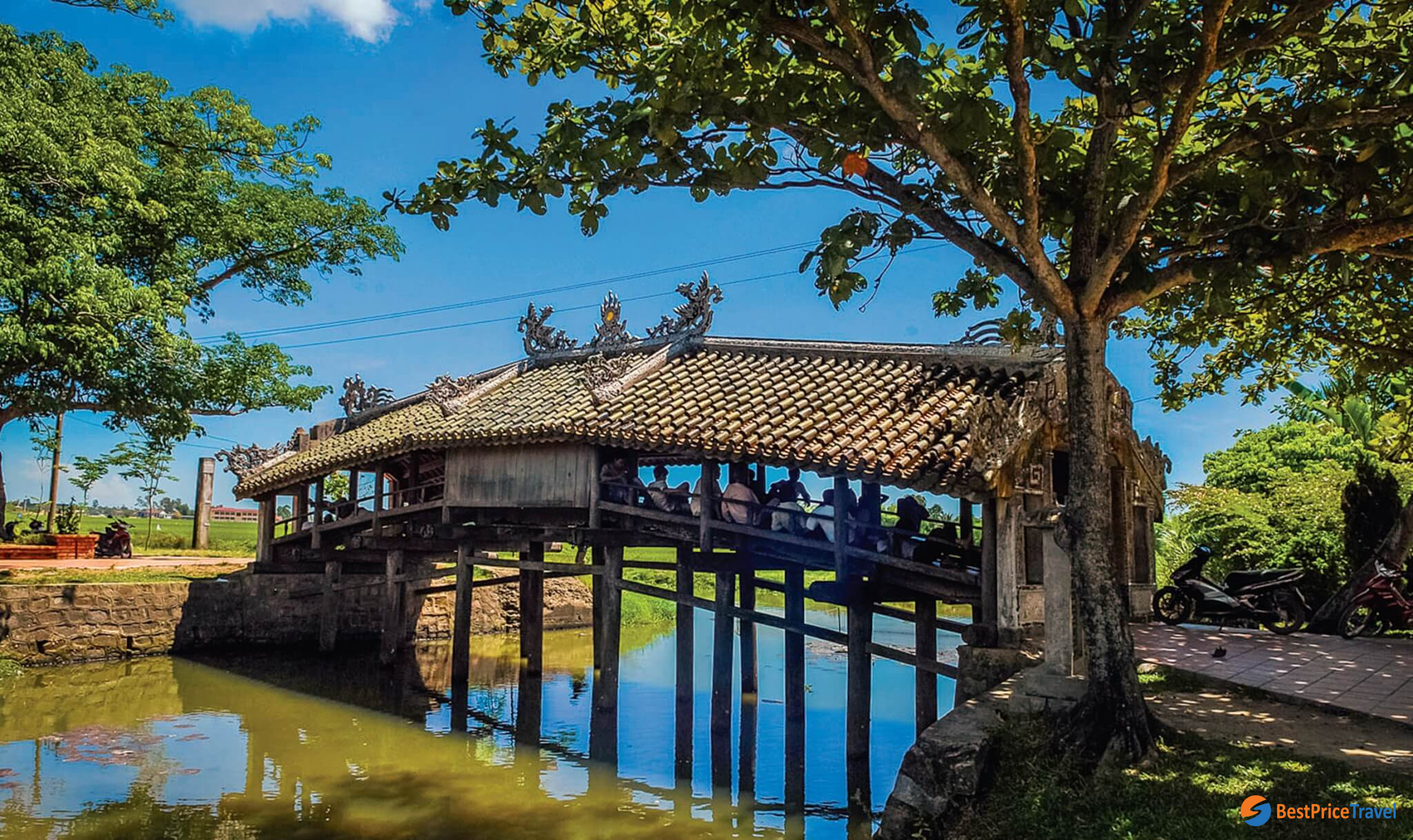Thanh Toan Bridge