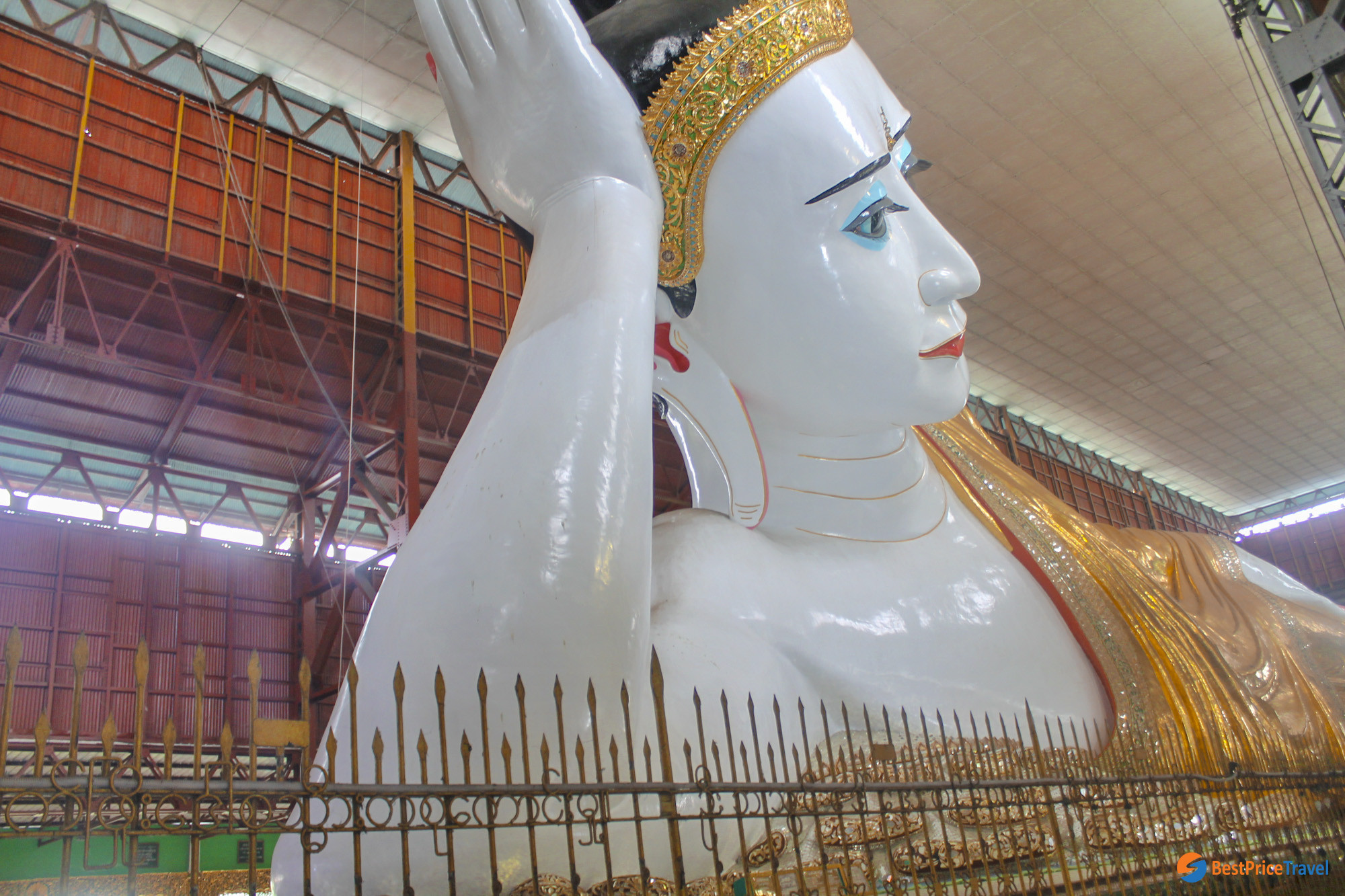 Reclining Budha (8)