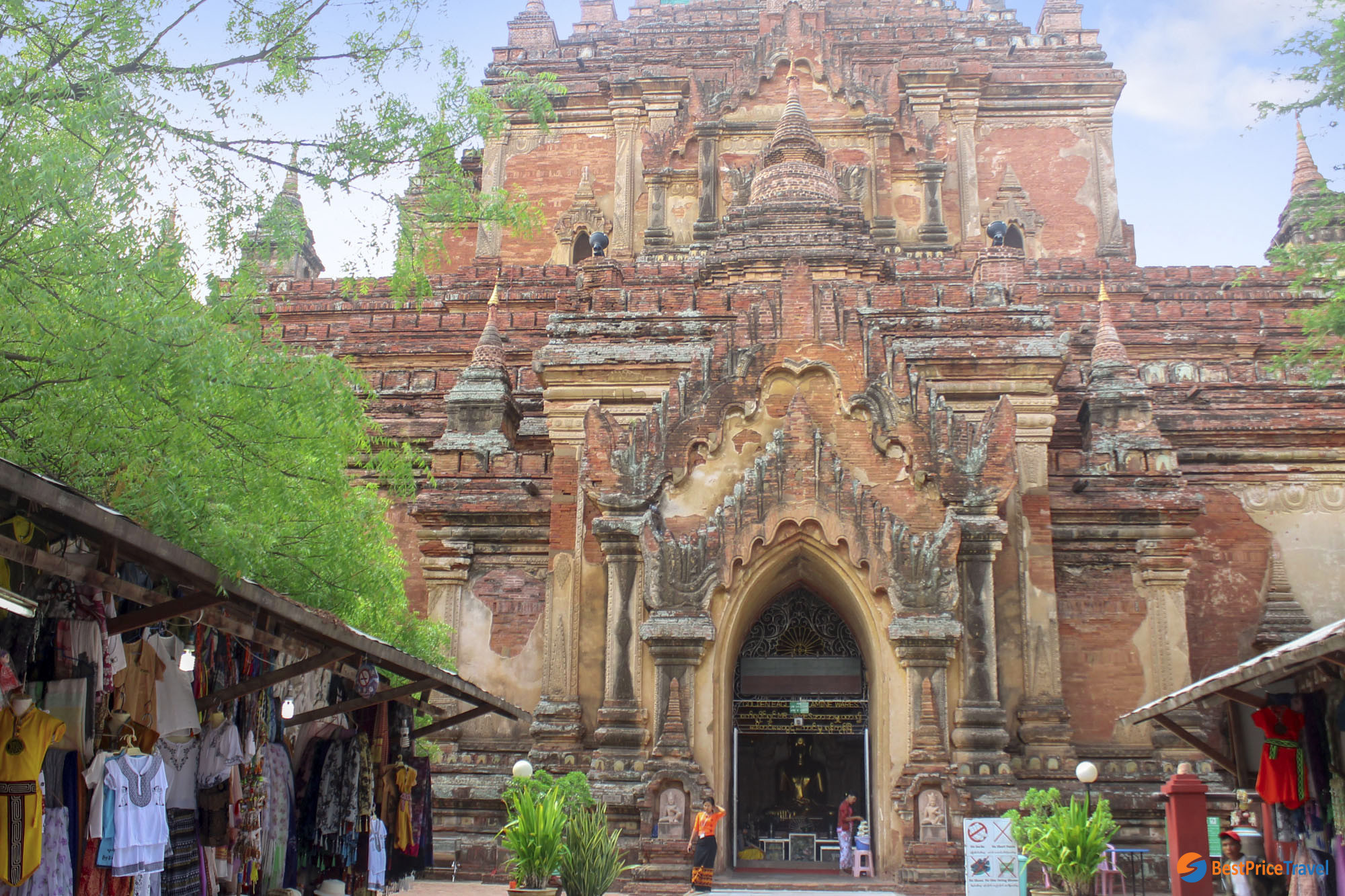 Htilominlo Temple Bagan4
