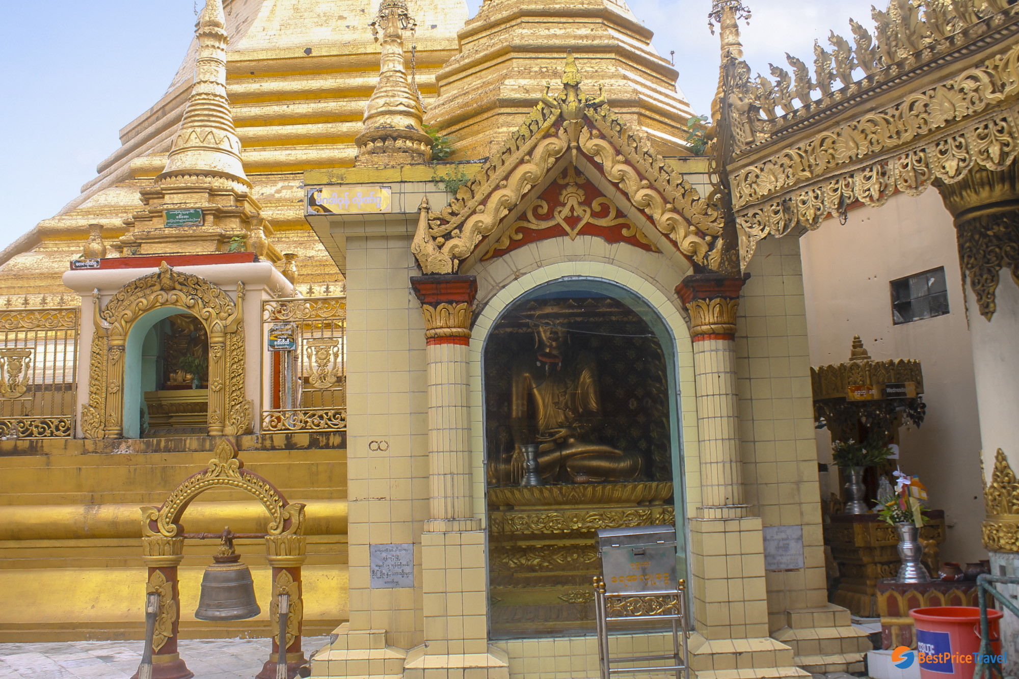 Sule Pagoda (4)