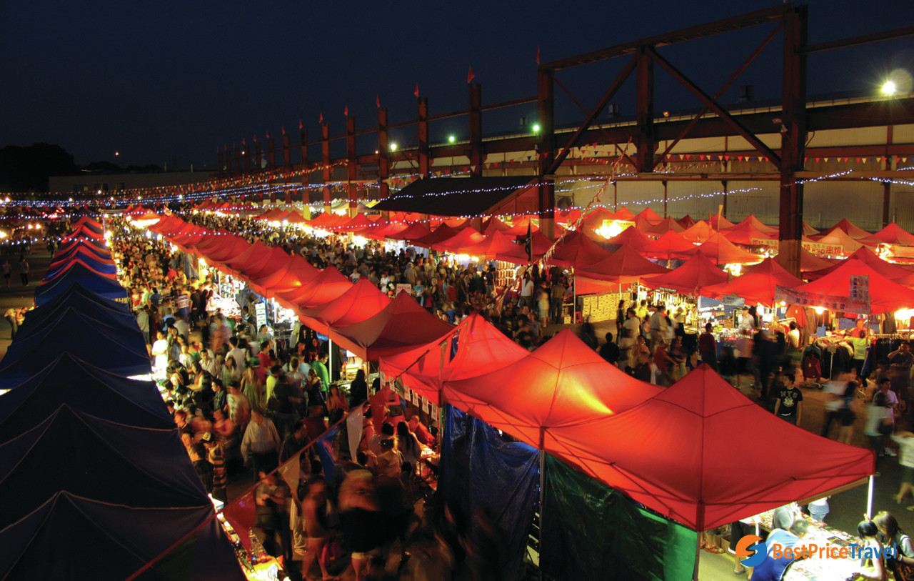Vientiane Night Market 1