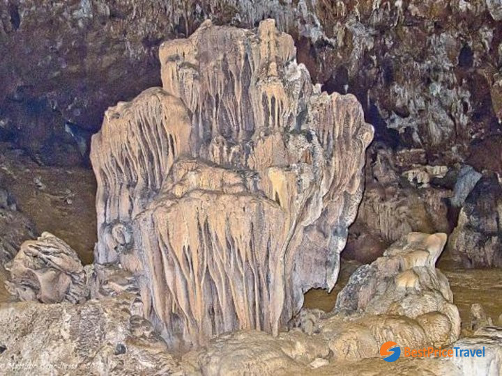 Tham Hoi Cave